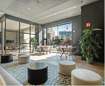 NUVEEN & KRONOS - STAY Tarragona