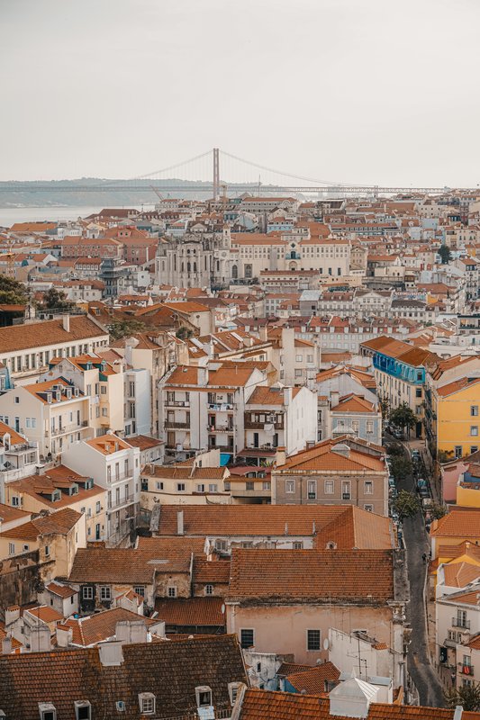 Preços das casas não vão descer em Portugal, alerta Bruxelas