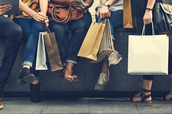Parlamento aprova suspensão das rendas fixas nos shoppings