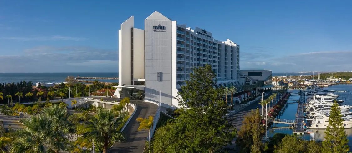 Azora compra dois hotéis em Portugal por 148 milhões